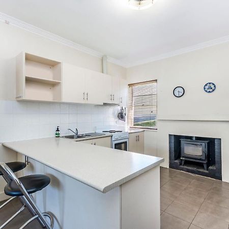 40 Campbell Villa Port Fairy Exterior photo